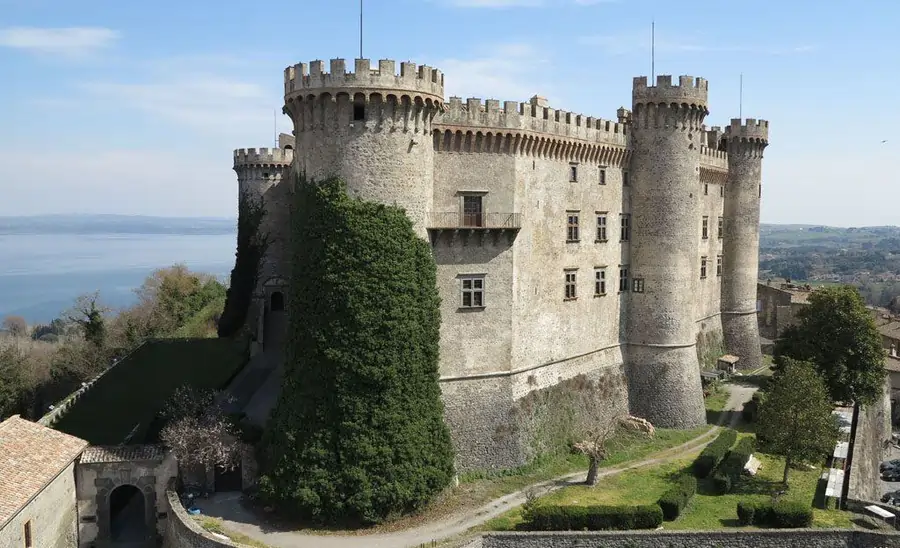 کاخ Castello Odescalchi